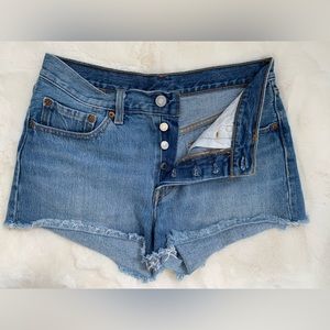 Levi’s 501 cutoff shorts Jean denim 27